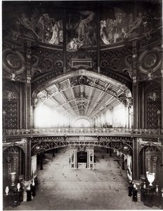 La cúpula central de la Exposición Universal de 1889 en París de Adolphe Giraudon